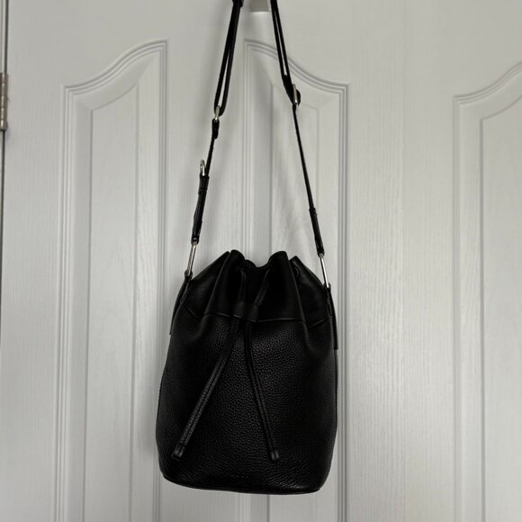 Ecco Black Leather Bucket Bag – Like New - Picture 1 of 9